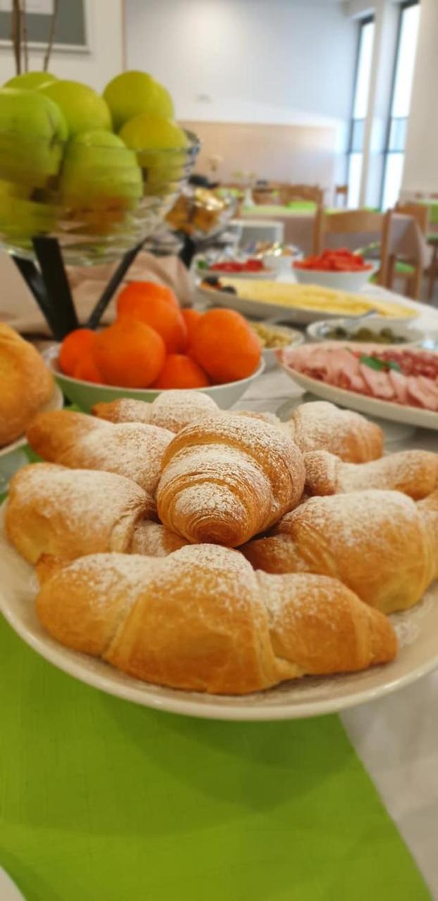 Hotel Oskar Hrib-Loski Potok Zewnętrze zdjęcie